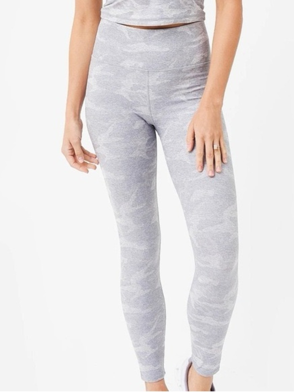 Vuori Clean Elevation Leggings Light Gray Camo High-Waist Athletic Size Large